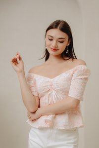 Adalyn Ruched Sweetheart Top in Light Peach Pink (XS)