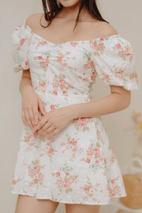 Evie Sweetheart Floral Eyelet Romper in White (M)