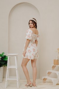 Evie Sweetheart Floral Eyelet Romper in White (M)