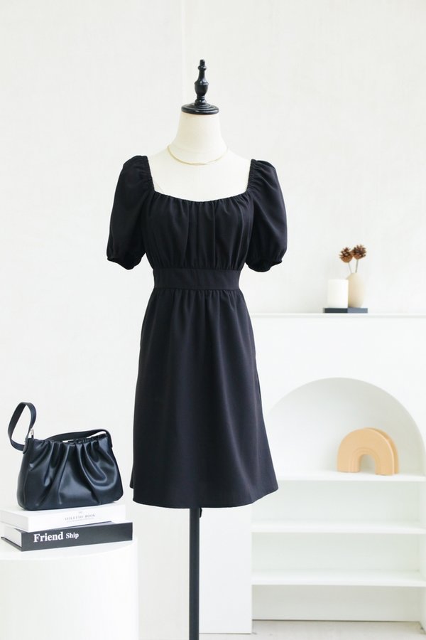 Remy Ruched Dress in Black (XS)