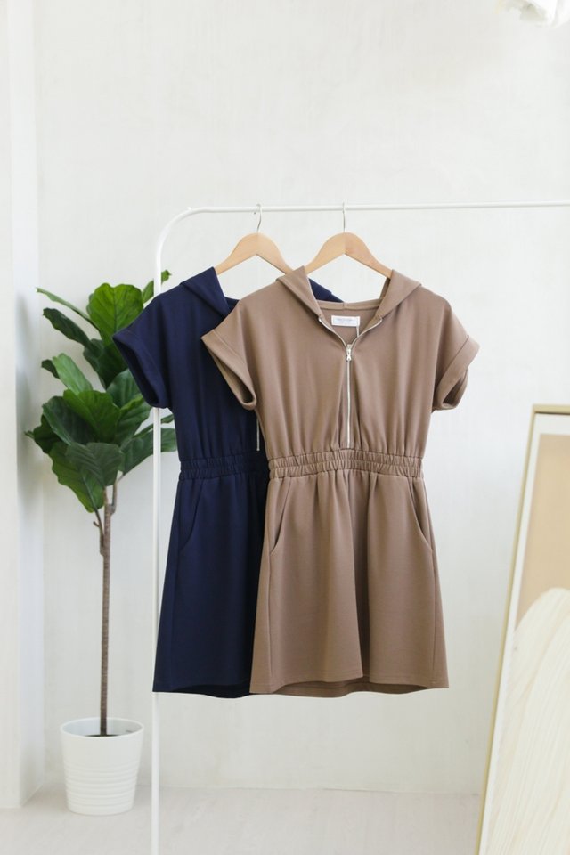 Aurora Front Zipper Hoodie Dress in Navy (M)