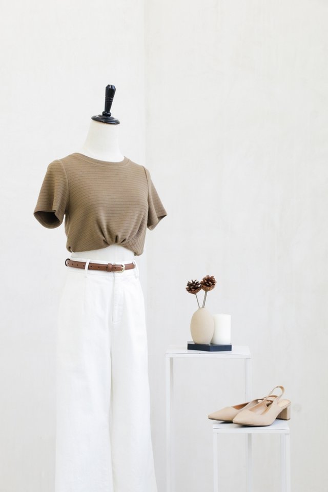 Timea Knitted Round Neck Top in Brown