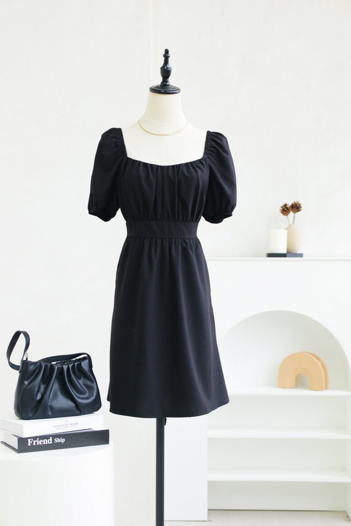 Remy Ruched Dress in Black (XS)