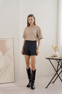 Linda Cargo Pocket Short in Gunmetal Grey