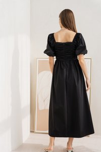 Sephiana Sweetheart Ruched Maxi Dress in Black (XS)