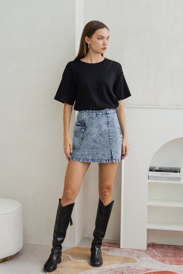 Talia Slit Denim Skort in Light Wash (XS)