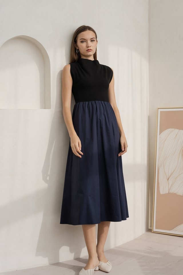 Flora Two-Tone Boatneck Maxi Dress in Navy