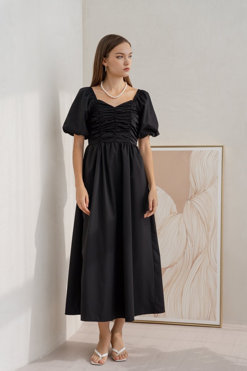 Sephiana Sweetheart Ruched Maxi Dress in Black (XS)