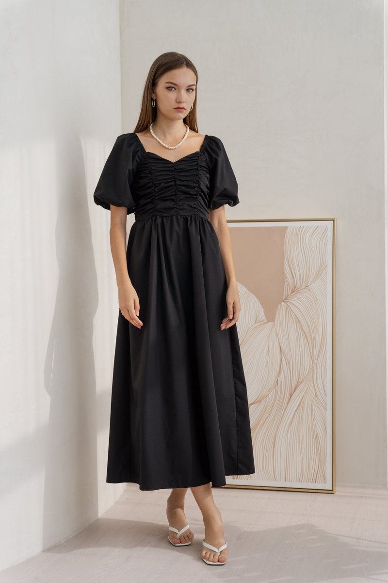 Sephiana Sweetheart Ruched Maxi Dress in Black (XS)
