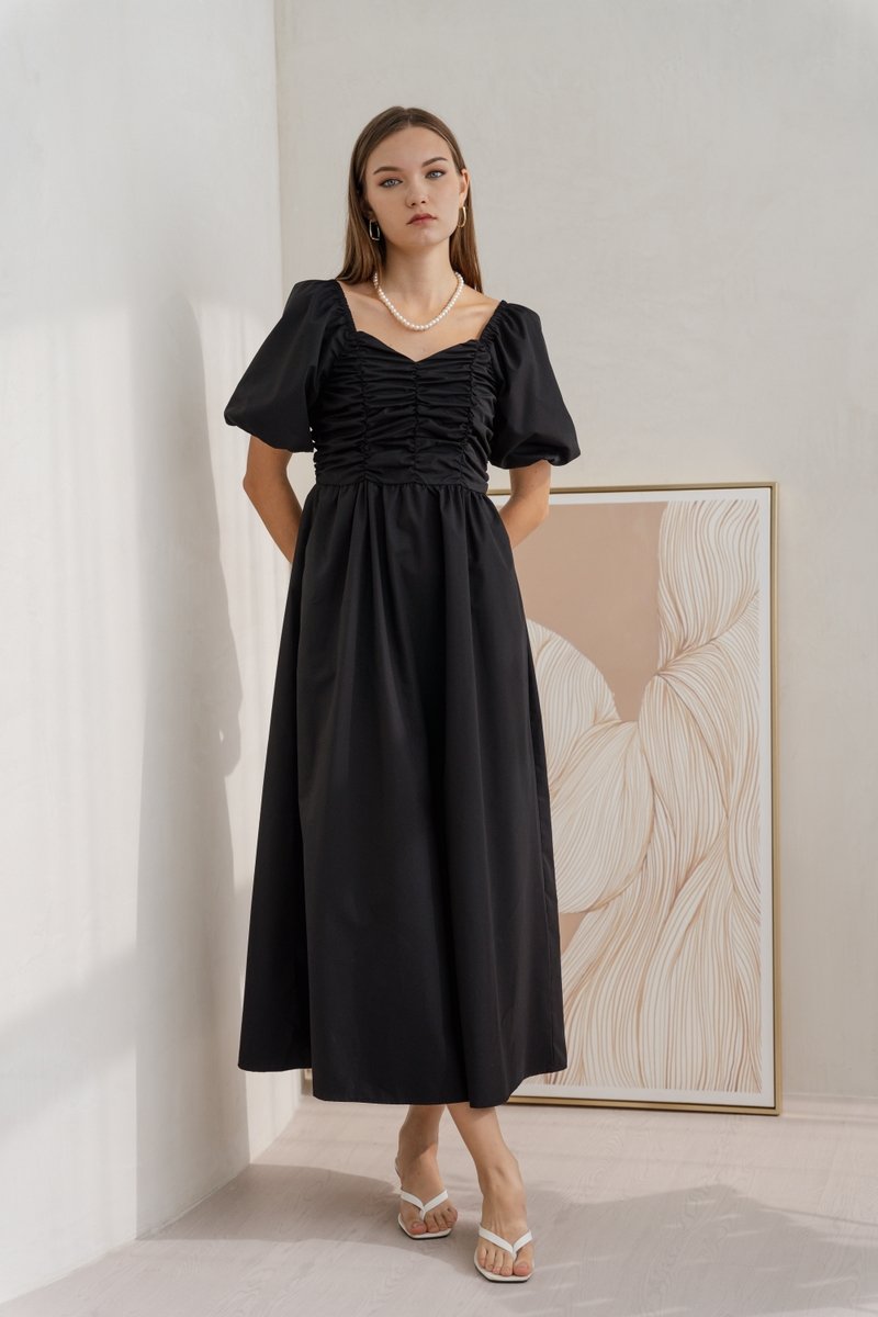 Sephiana Sweetheart Ruched Maxi Dress in Black (XS)