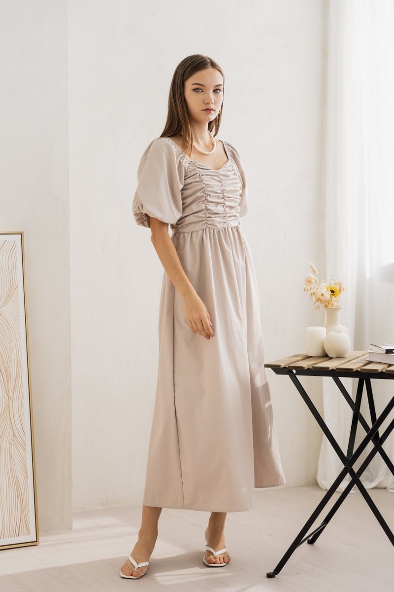 Sephiana Sweetheart Ruched Maxi Dress in Stone