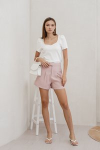 Deliah Tailored Shorts in Dusty Pink