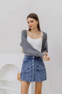 Ashlyn Knit Crop Cardigan in Grey (XL)