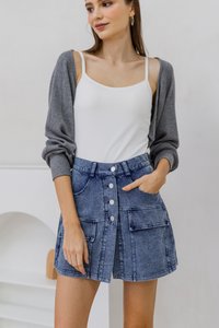 Ashlyn Knit Crop Cardigan in Grey (XL)