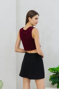 Lilo Knit Button Crop Top in Wine