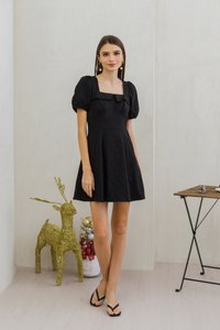 Savannah Embossed Skater Dress in Black (XS)
