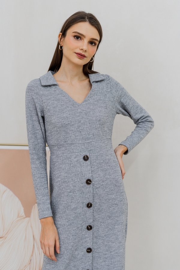 Peyton Collar Button Knit Midi Dress in Grey (XS)