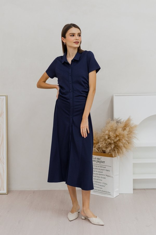 Genevieve Side Ruched Button Maxi Dress in Navy (XS)