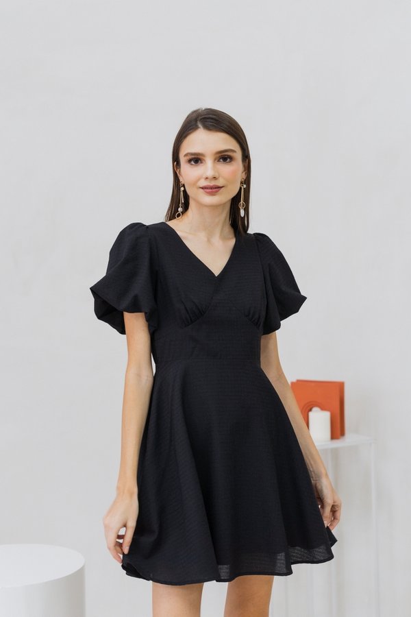 Carolina Puff Sleeve Empire Dress in Black (XS)