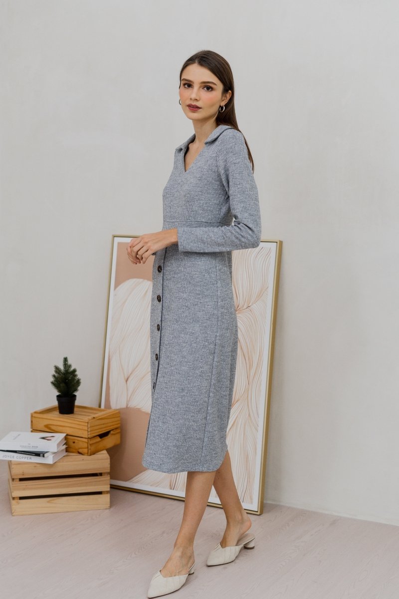 Peyton Collar Button Knit Midi Dress in Grey (XS)