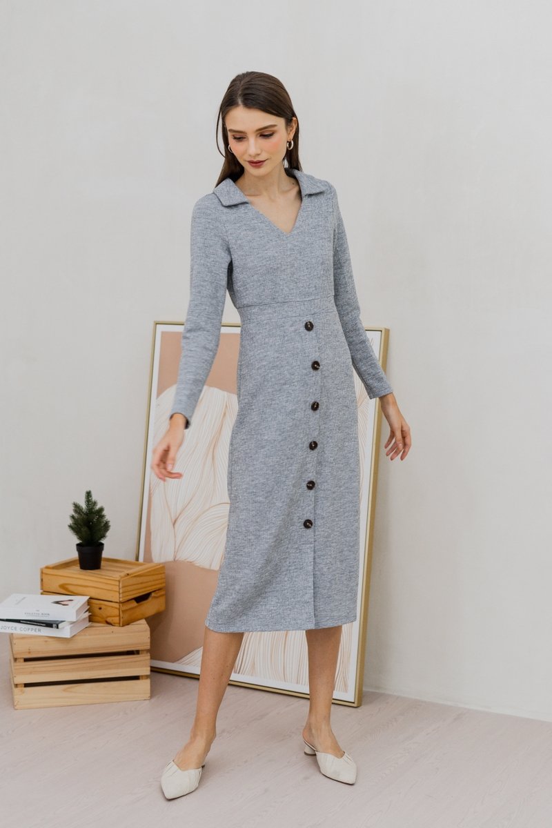 Peyton Collar Button Knit Midi Dress in Grey (XS)
