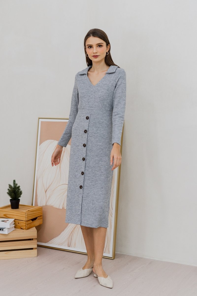 Peyton Collar Button Knit Midi Dress in Grey (XS)