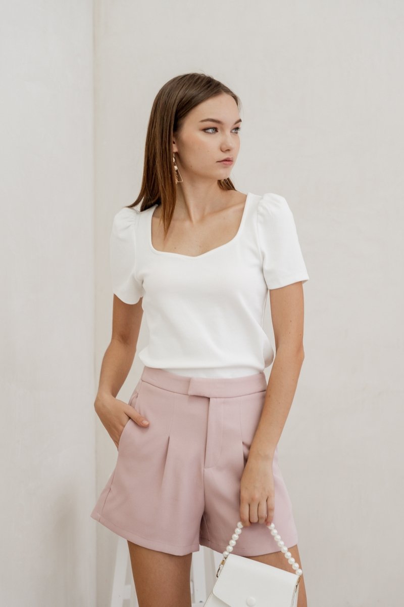 Deliah Tailored Shorts in Dusty Pink