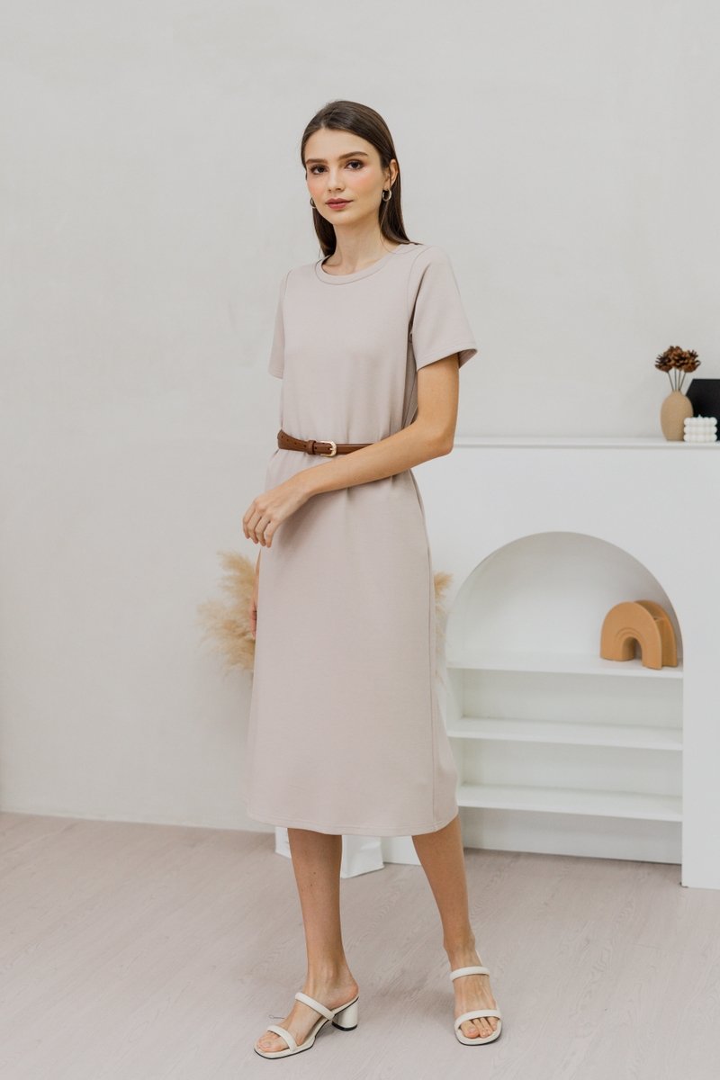 Dove Shift Midi Dress in Clay (L)