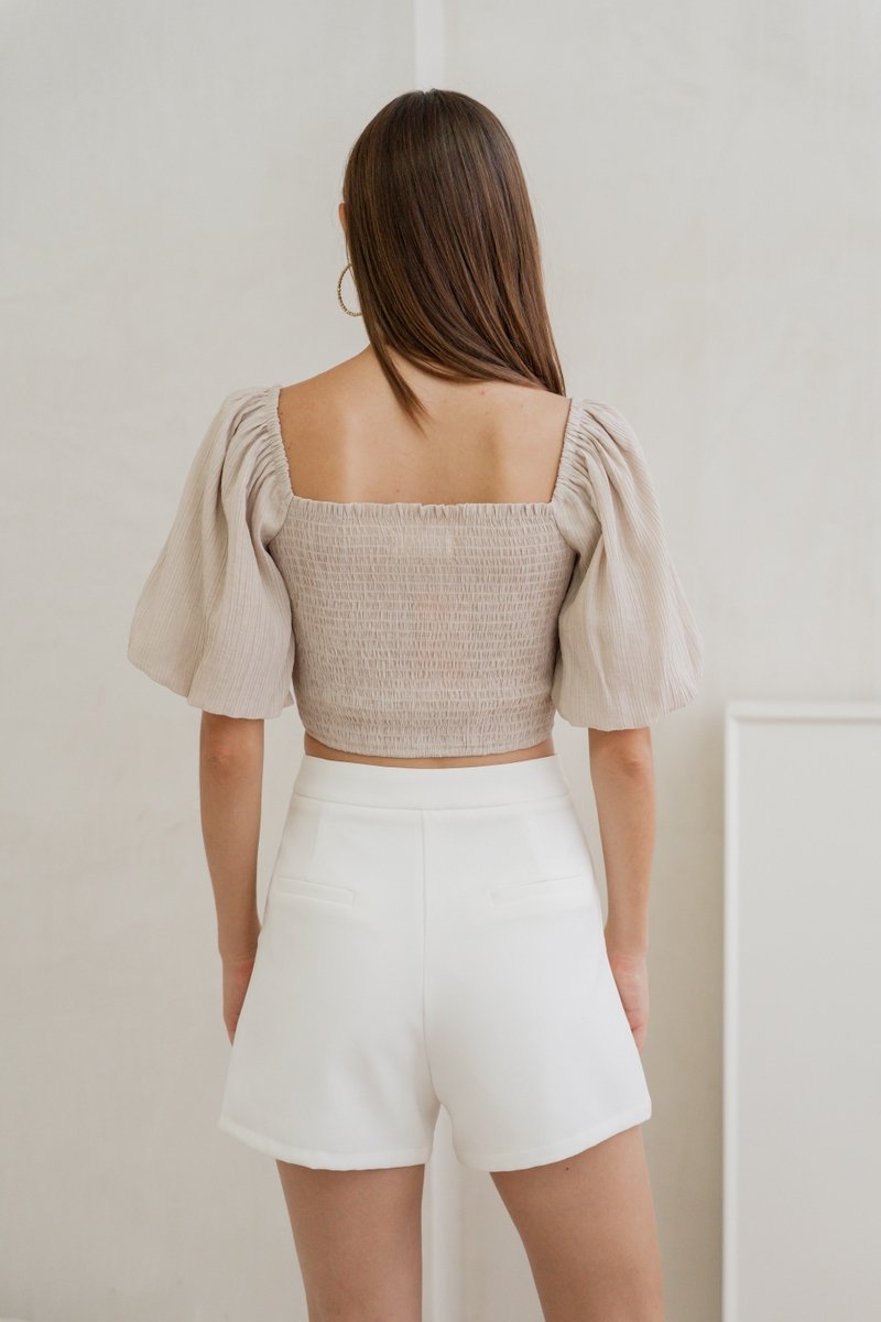 Deliah Tailored Shorts in White (XS)