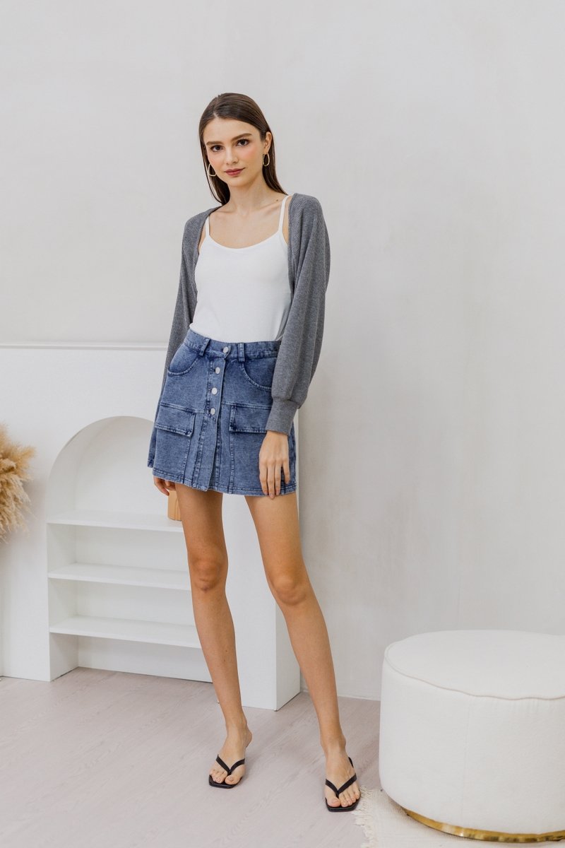 Ashlyn Knit Crop Cardigan in Grey (XL)