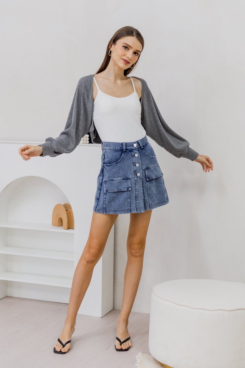 Ashlyn Knit Crop Cardigan in Grey (XL)