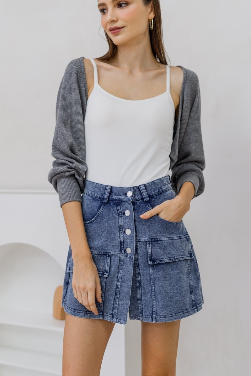 Ashlyn Knit Crop Cardigan in Grey (XL)