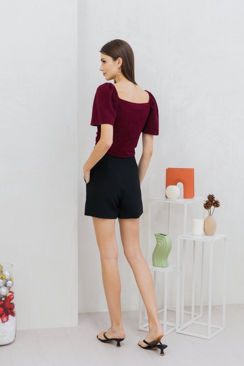 Rowena Textured Ruched Button Top in Wine (XS)