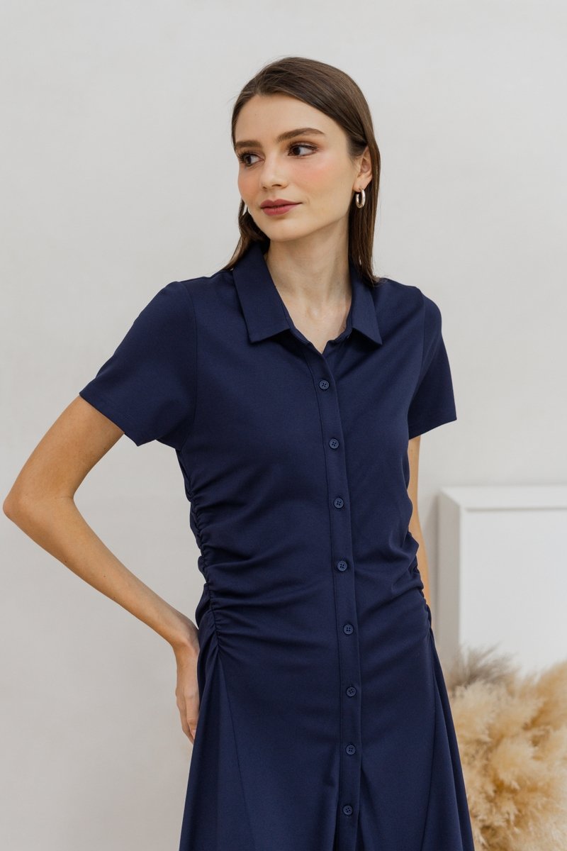 Genevieve Side Ruched Button Maxi Dress in Navy (XS)