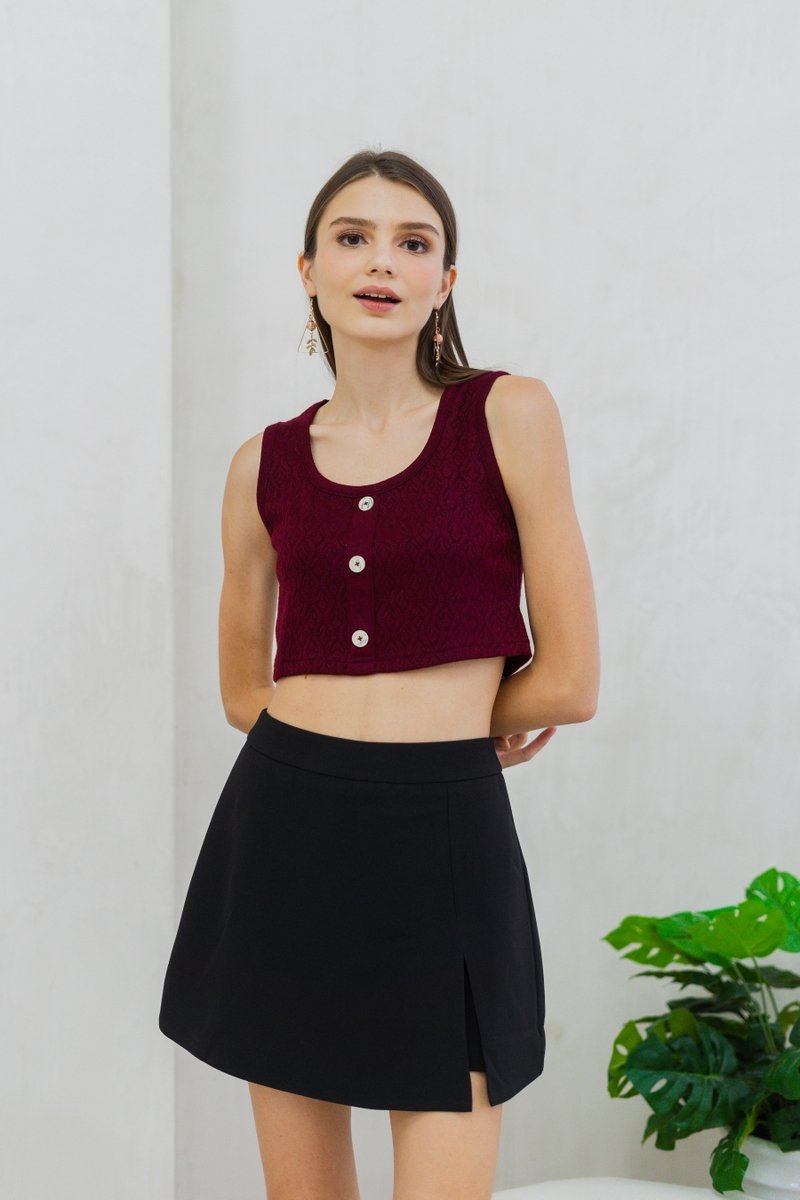Lilo Knit Button Crop Top in Wine