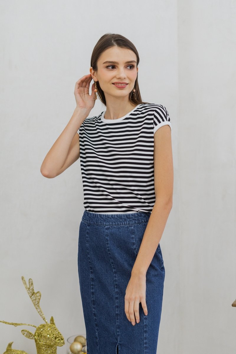 Carissa Ribbed Stripes Top in Black