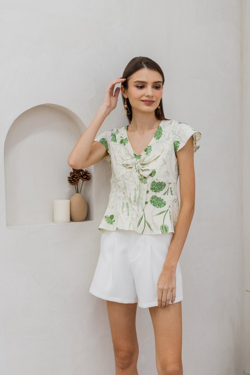 Avani Floral Tie Front Top in Cream (XS)