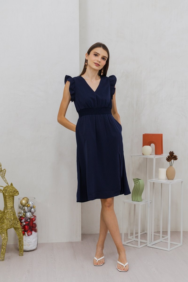 Devyn Ruffle Sleeves Smocked Midi Dress in Navy (S)