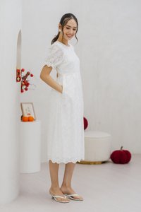 Florence Floral Eyelet Midi Dress in White (XS)