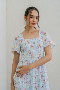 Winnie Floral Tiered Maxi Dress in Blue (XS)