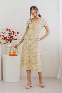 Olivia Floral Square Neck Maxi Dress in Cream (XS)