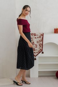 Anna Floral Eyelet Midi Tiered Skirt in Black (S)