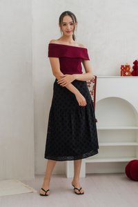 Anna Floral Eyelet Midi Tiered Skirt in Black (S)