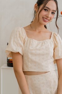 Debby Eyelet Crop Sleeve Top in Cream (XS)