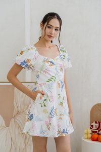 Kanani Sweetheart Floral Eyelet Dress Romper in White (XS)