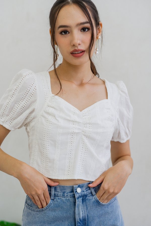 Cleo Eyelet Sweetheart Crop Top in White (XS)
