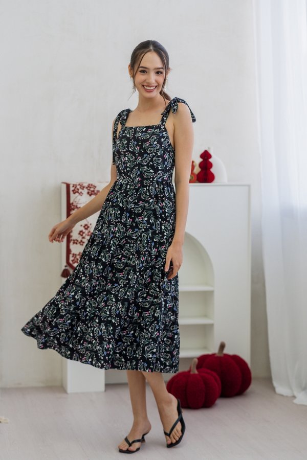 Fiorella Tie Ribbon Tiered Maxi Dress in Black (XS)