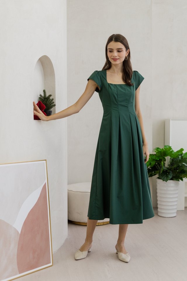 Lydia Pleated Maxi Dress in Forest