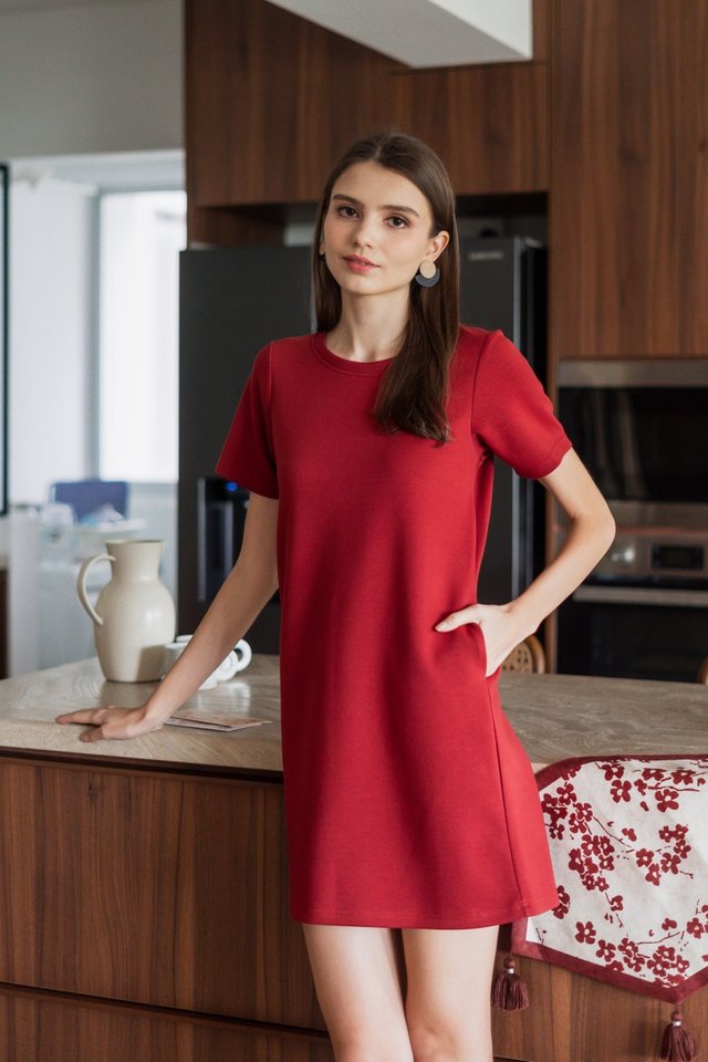 Zoey Basic Shift Dress in Persian Red
