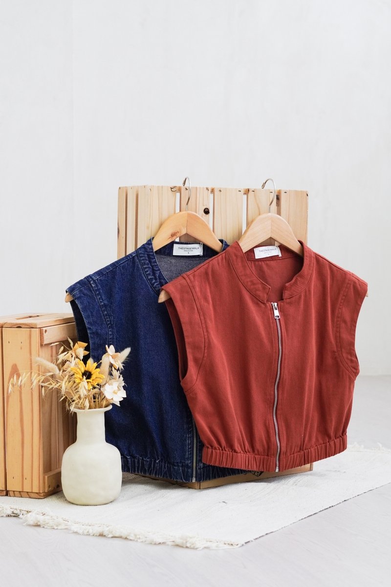 Nala Front Zip Denim Crop Top in Dark Wash (XL)